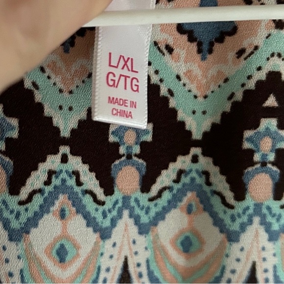 Xhilaration kimono/cover up in a size L/XL - Picture 3 of 4